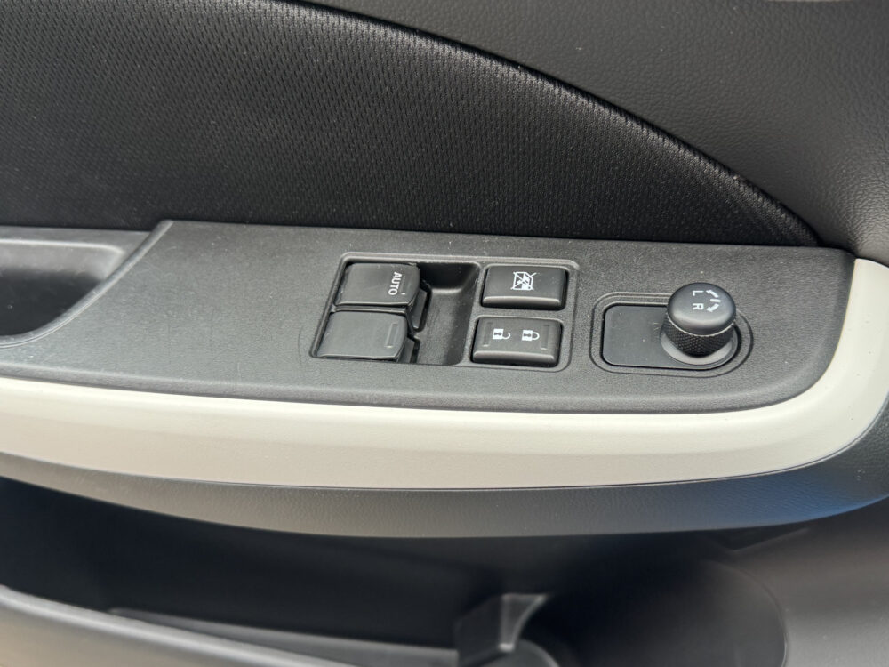 Suzuki Swift 1.2 Select // AUTOMAAT!! // NAVI // CAMERA // STOEL VERWARMING // AIRCO // MISTLAMPEN // 18