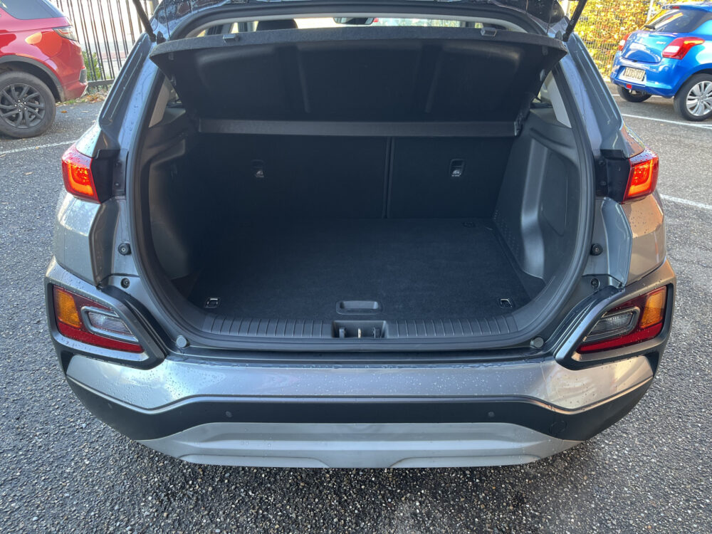 Hyundai KONA 1.6 GDI HEV Premium // DODEHOEK // HEAD-UP DISPLAY // KEYLESS // LEDER // CAMERA+SENSOREN // LED // CLIMA // STUUR+STOELVERWARMI 14