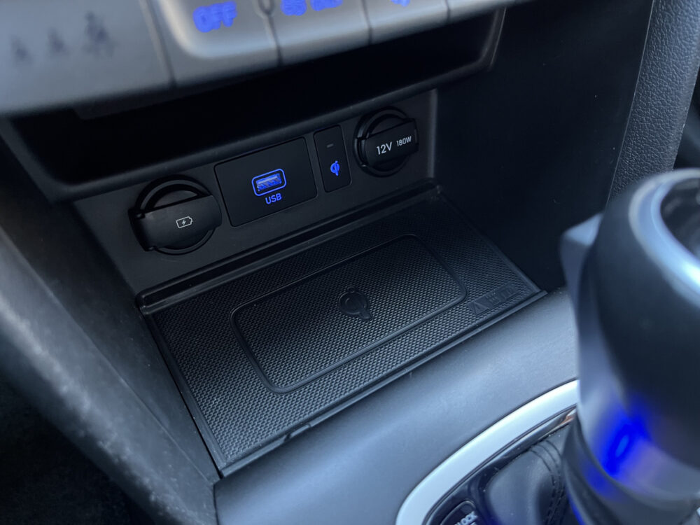 Hyundai KONA 1.6 GDI HEV Premium // DODEHOEK // HEAD-UP DISPLAY // KEYLESS // LEDER // CAMERA+SENSOREN // LED // CLIMA // STUUR+STOELVERWARMI 32