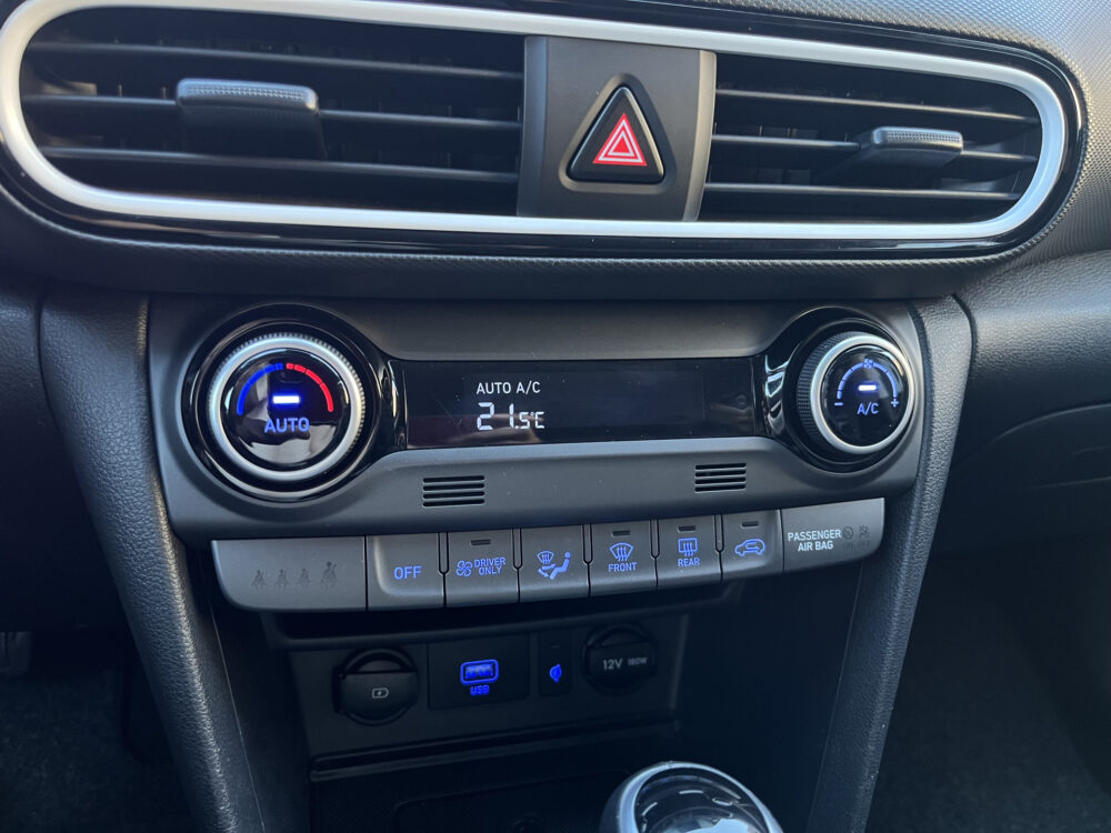 Hyundai KONA 1.6 GDI HEV Premium // DODEHOEK // HEAD-UP DISPLAY // KEYLESS // LEDER // CAMERA+SENSOREN // LED // CLIMA // STUUR+STOELVERWARMI 33