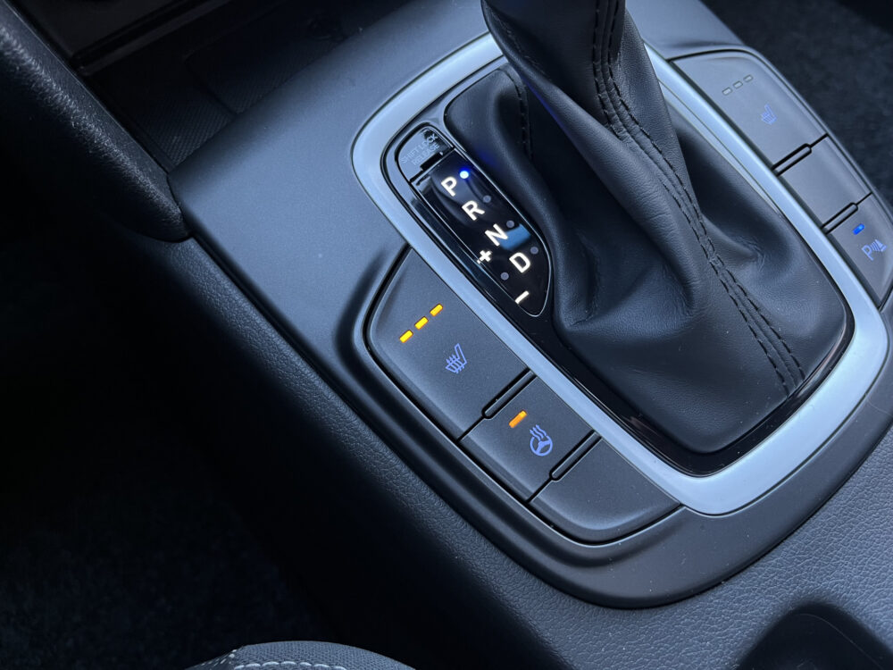 Hyundai KONA 1.6 GDI HEV Premium // DODEHOEK // HEAD-UP DISPLAY // KEYLESS // LEDER // CAMERA+SENSOREN // LED // CLIMA // STUUR+STOELVERWARMI 34