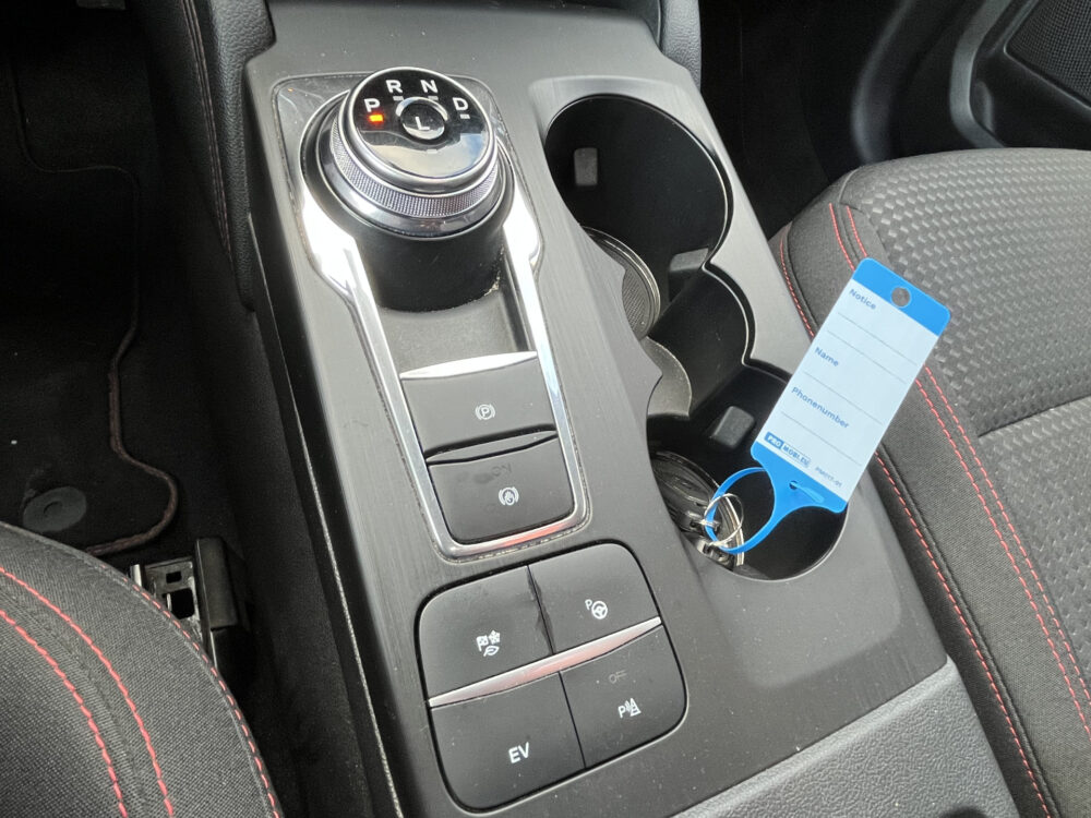 Ford Kuga 2.5 PHEV ST-Line // FULL LED // NAVI + CARPLAY // PANO/SCHUIFKANTELDAK // CAMERA // ADAPTIVE CRUISE // 24