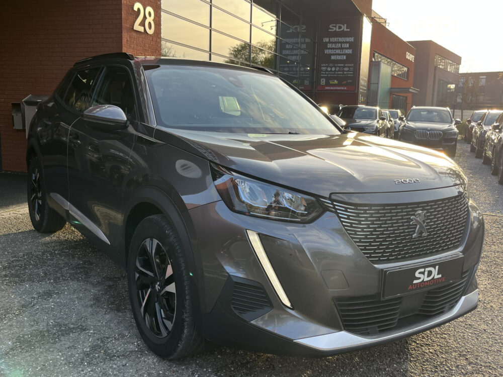 Peugeot 2008 1.2 PureTech Allure Pack // APPLE CARPLAY-ANDROID AUTO // CAMERA // CLIMA // CRUISE // PDC // 2