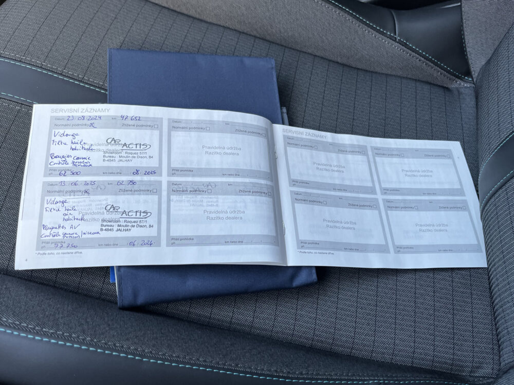 Peugeot 2008 1.2 PureTech Allure Pack // APPLE CARPLAY-ANDROID AUTO // CAMERA // CLIMA // CRUISE // PDC // 27