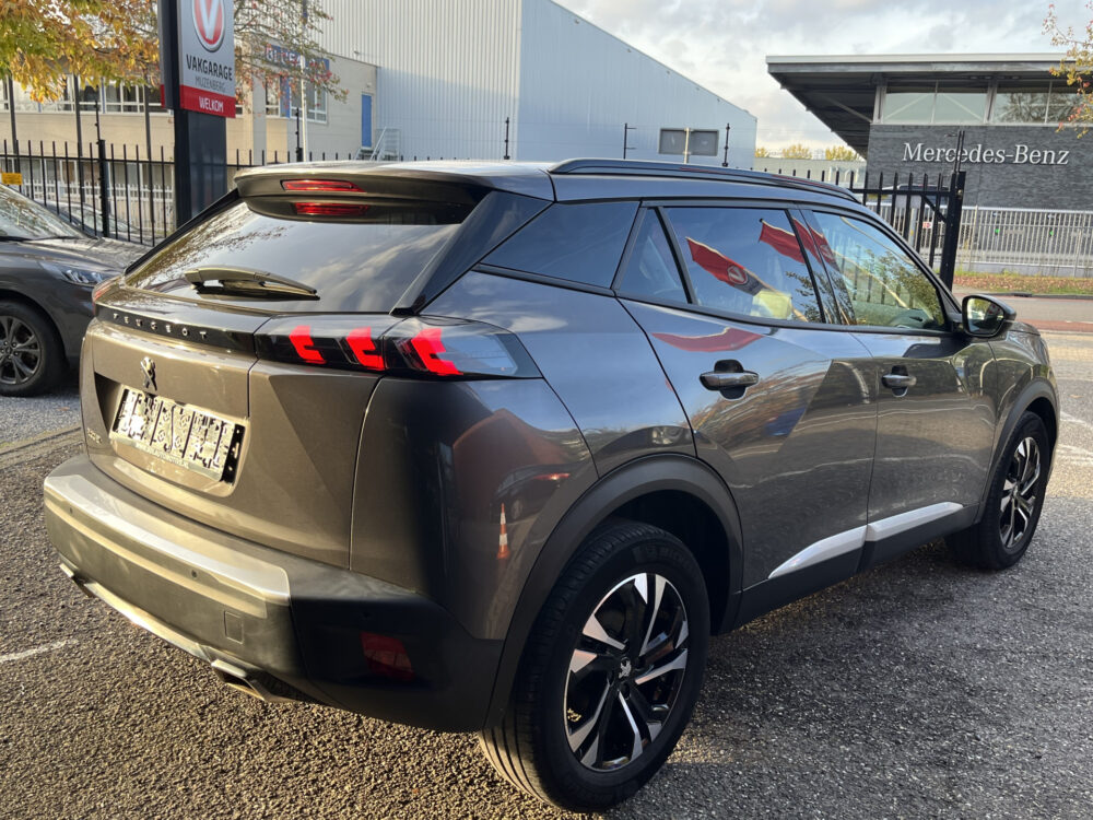 Peugeot 2008 1.2 PureTech Allure Pack // APPLE CARPLAY-ANDROID AUTO // CAMERA // CLIMA // CRUISE // PDC // 4