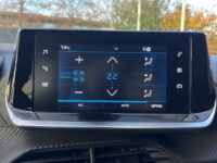 Peugeot 2008 1.2 PureTech Allure Pack // APPLE CARPLAY-ANDROID AUTO // CAMERA // CLIMA // CRUISE // PDC // 42