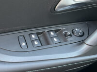 Peugeot 2008 1.2 PureTech Allure Pack // APPLE CARPLAY-ANDROID AUTO // CAMERA // CLIMA // CRUISE // PDC // 49