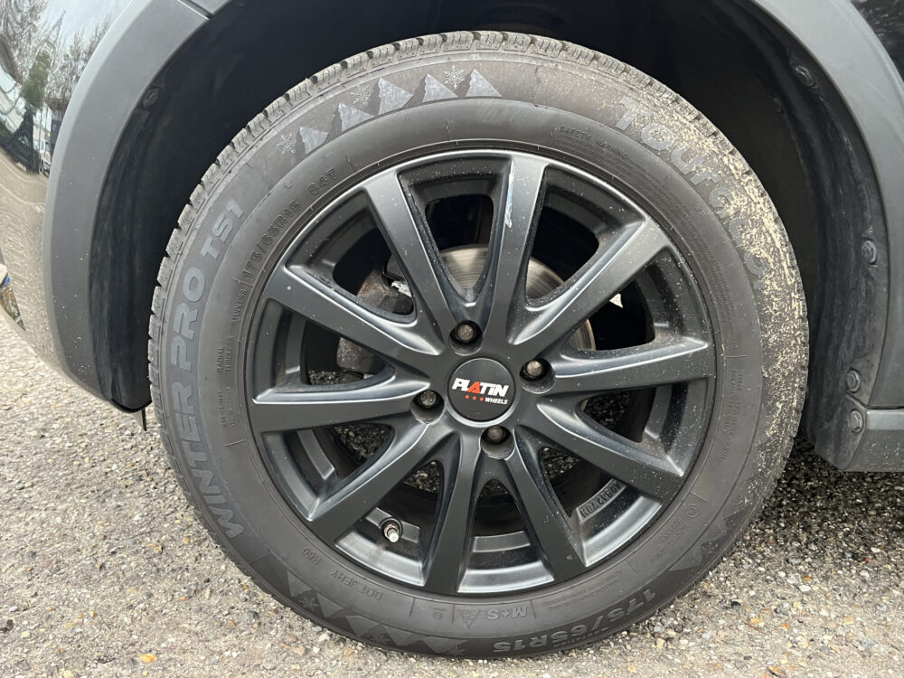 Suzuki Ignis 1.2 Smart Hybrid Stijl // NAVI // CAMERA // AIRCO // STOELVERWARMING // LED DAGRIJVERLICHTING // 8