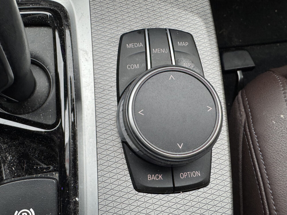 BMW X3 xDrive20i High Executive // FULL LED // NAVI // PANO/SCHUIFKANTELDAK // CAMERA // ADAPTIVE CRUISE // M-PAKKET 24