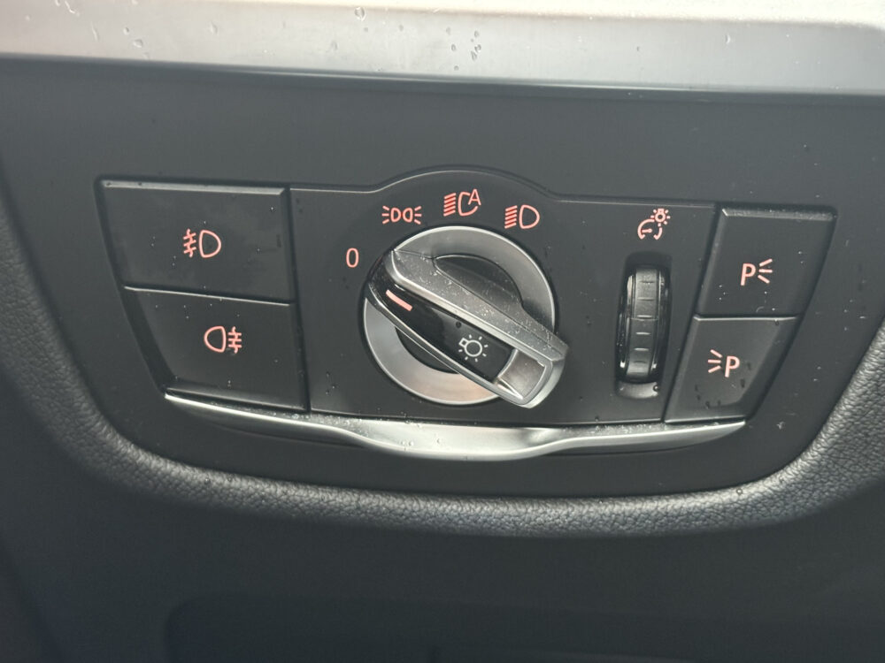 BMW X3 xDrive20i High Executive // FULL LED // NAVI // PANO/SCHUIFKANTELDAK // CAMERA // ADAPTIVE CRUISE // M-PAKKET 26