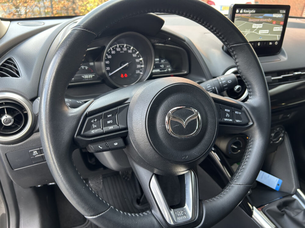 Mazda 2 1.5 Skyactiv-G Comfort // NAVI + CARPLAY // PDC // CRUISE // AIRCO // STOELVERWARMING 6