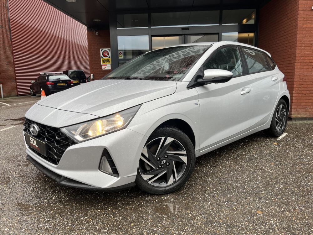 Hyundai i20 1.0 T-GDI Comfort Smart // DIGITAL COCKPIT // CRUISE // CAMERA+SENSOREN // NAVI+CARPLAY // 1