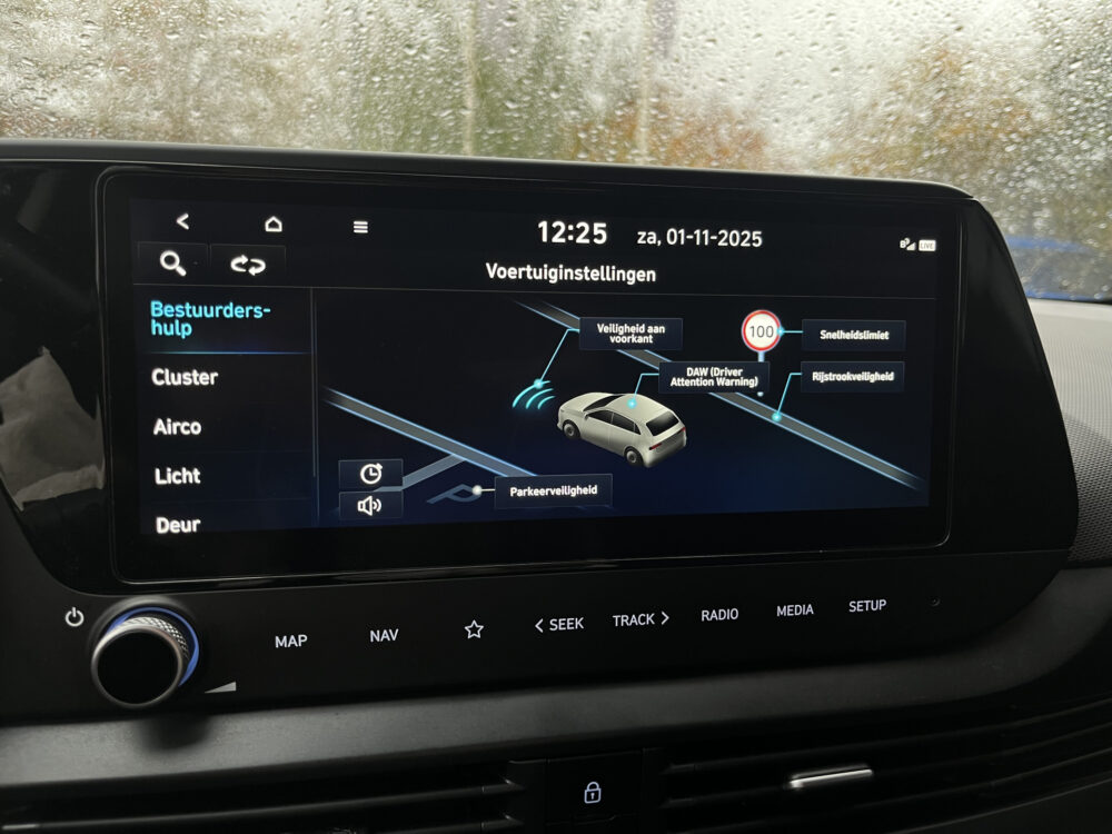 Hyundai i20 1.0 T-GDI Comfort Smart // DIGITAL COCKPIT // CRUISE // CAMERA+SENSOREN // NAVI+CARPLAY // 27