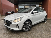 Hyundai i20 1.0 T-GDI Comfort Smart // DIGITAL COCKPIT // CRUISE // CAMERA+SENSOREN // NAVI+CARPLAY // 31
