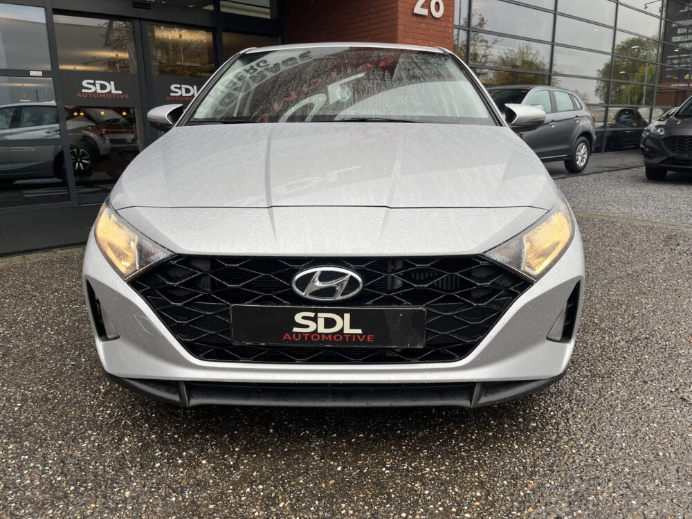 Hyundai i20 1.0 T-GDI Comfort Smart // DIGITAL COCKPIT // CRUISE // CAMERA+SENSOREN // NAVI+CARPLAY // 8