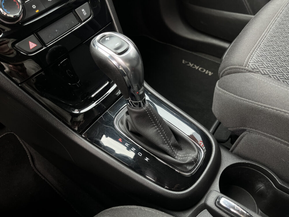 Opel Mokka X 1.4 Turbo Edition // LED // NAVI + CARPLAY // CRUISE CONTROL // PARKEERSENSOREN VOOR+ACHTER // 21