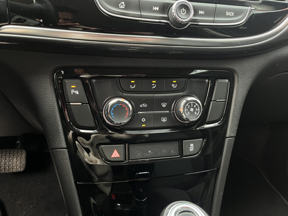 Opel Mokka X 1.4 Turbo Edition // LED // NAVI + CARPLAY // CRUISE CONTROL // PARKEERSENSOREN VOOR+ACHTER // 22