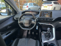 Peugeot 3008 1.2 PureTech Allure 1e EIGENAAR!! // LED // NAVI + CARPLAY // PDC V+A // CAMERA V+A // PANO/SCHUIFKANTELDAK 40