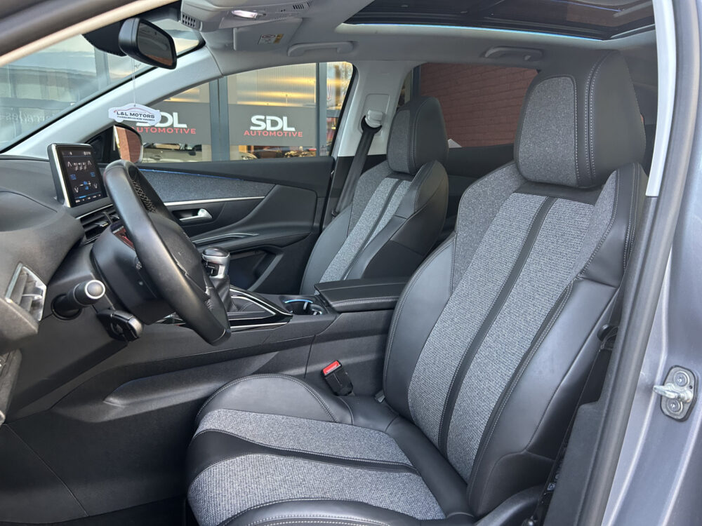 Peugeot 3008 1.2 PureTech Allure 1e EIGENAAR!! // LED // NAVI + CARPLAY // PDC V+A // CAMERA V+A // PANO/SCHUIFKANTELDAK 8