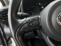 Toyota Yaris 1.5 Hybrid Business Plus // ADAPTIEVE CRUISE // NAVI+CARPLAY // CAMERA // CLIMA // STOELVERWARMING // 52