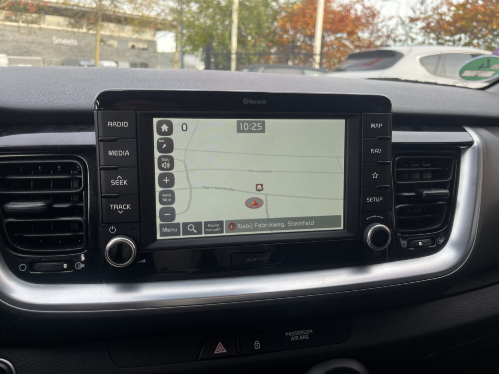 Kia Stonic 1.0 T-GDi ExecutiveLine // LED // KEYLESS // DODEHOEK // HALF LEDER // NAVI+CARPLAY // AFN. TREKHAAK // STOEL+STUURVERWARMING // 28