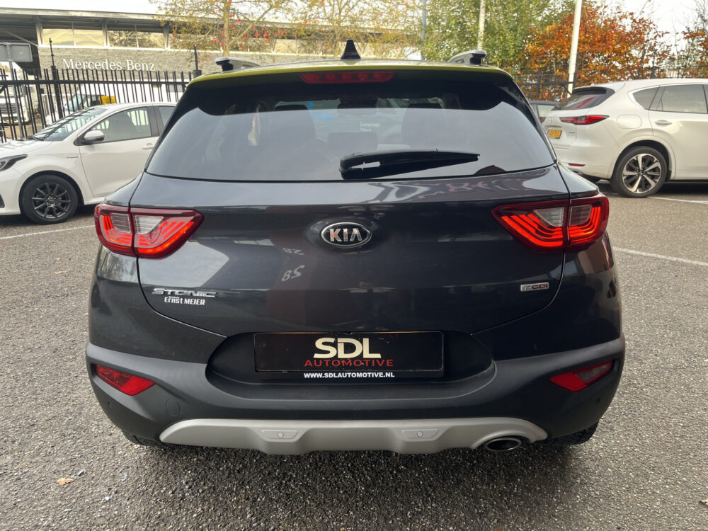 Kia Stonic 1.0 T-GDi ExecutiveLine // LED // KEYLESS // DODEHOEK // HALF LEDER // NAVI+CARPLAY // AFN. TREKHAAK // STOEL+STUURVERWARMING // 4