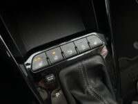 Kia Stonic 1.0 T-GDi ExecutiveLine // LED // KEYLESS // DODEHOEK // HALF LEDER // NAVI+CARPLAY // AFN. TREKHAAK // STOEL+STUURVERWARMING // 61