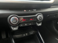 Kia Stonic 1.0 T-GDi ExecutiveLine // LED // KEYLESS // DODEHOEK // HALF LEDER // NAVI+CARPLAY // AFN. TREKHAAK // STOEL+STUURVERWARMING // 62
