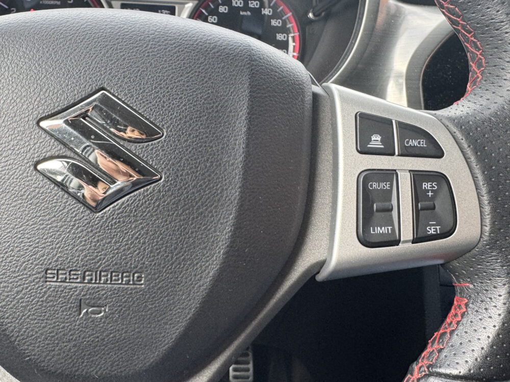 Suzuki Vitara 1.4 Boosterjet Stijl 1e Eigenaar 51.000KM UNIEK // NAVI // CAMERA // ADAPTIVE CRUISE // CLIMA // STOELVERWARMING // 12