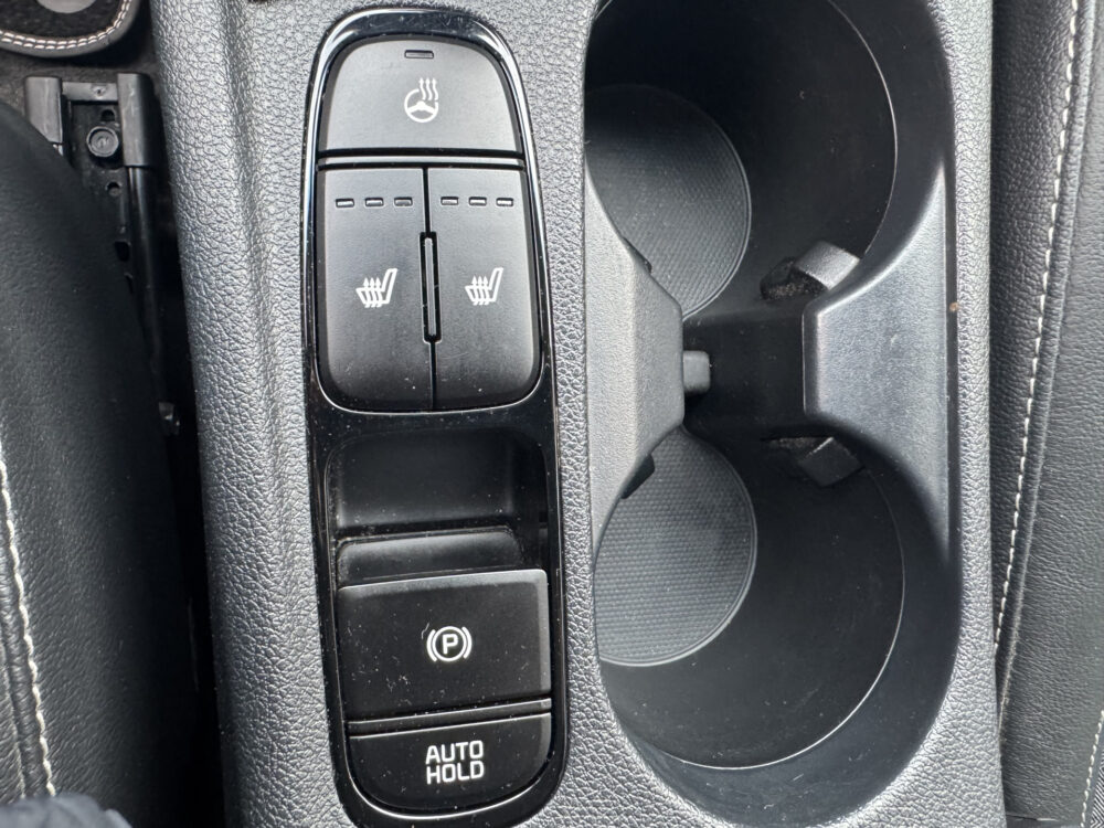 Kia Niro 1.6 GDi Hybrid DynamicPlusLine// VITRUAL COCKPIT // TREKHAAK // NAVI // ADAPTIVE CRUISE // CAMERA // STOELVERWARMING // 19