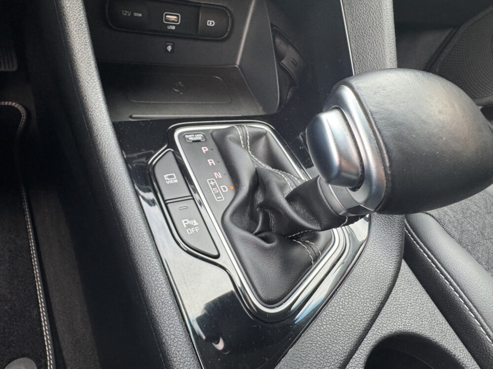 Kia Niro 1.6 GDi Hybrid DynamicPlusLine// VITRUAL COCKPIT // TREKHAAK // NAVI // ADAPTIVE CRUISE // CAMERA // STOELVERWARMING // 20