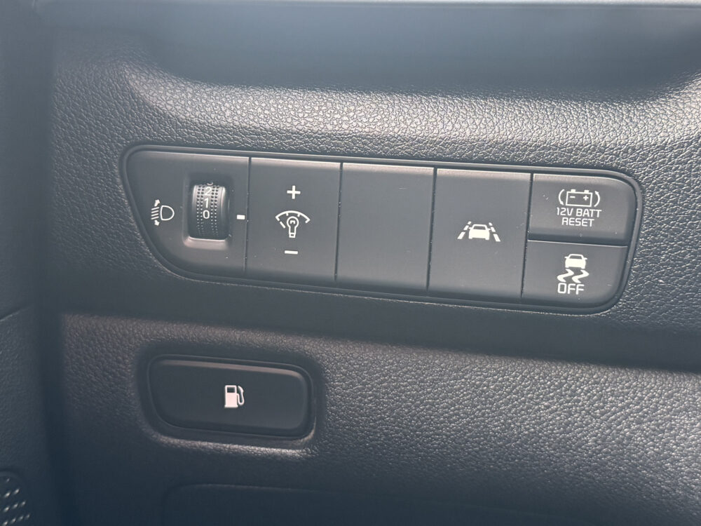 Kia Niro 1.6 GDi Hybrid DynamicPlusLine// VITRUAL COCKPIT // TREKHAAK // NAVI // ADAPTIVE CRUISE // CAMERA // STOELVERWARMING // 21