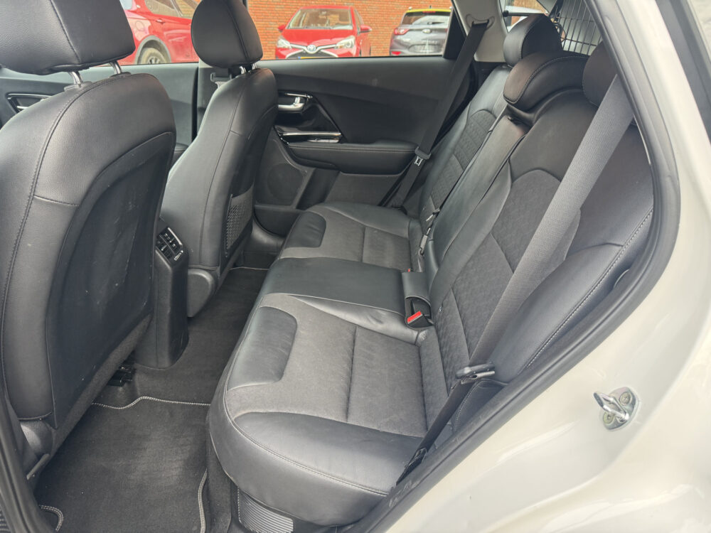 Kia Niro 1.6 GDi PHEV DynamicLine // LED // APPLE CARPLAY / ANDROID AUTO // PDC V+A // CAMERA // ADAPTIV CRUISE // STOEL + STUURWIELVERWA 9