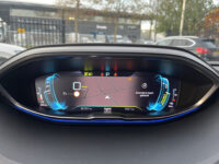 Peugeot 3008 1.6 HYbrid 225 Allure // NAVI // CAMERA // CLIMA // CRUISE // STOELVERWARMING // 52