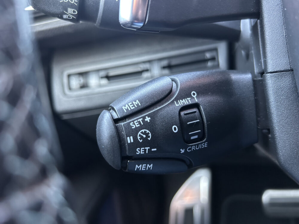 Peugeot 3008 1.2 PureTech Crossway 1e EIGENAAR!! // NAVI + CARPLAY // LED // PANO/SCHUIFKANTELDAK // CAMERA // TREKHAAK!! 12