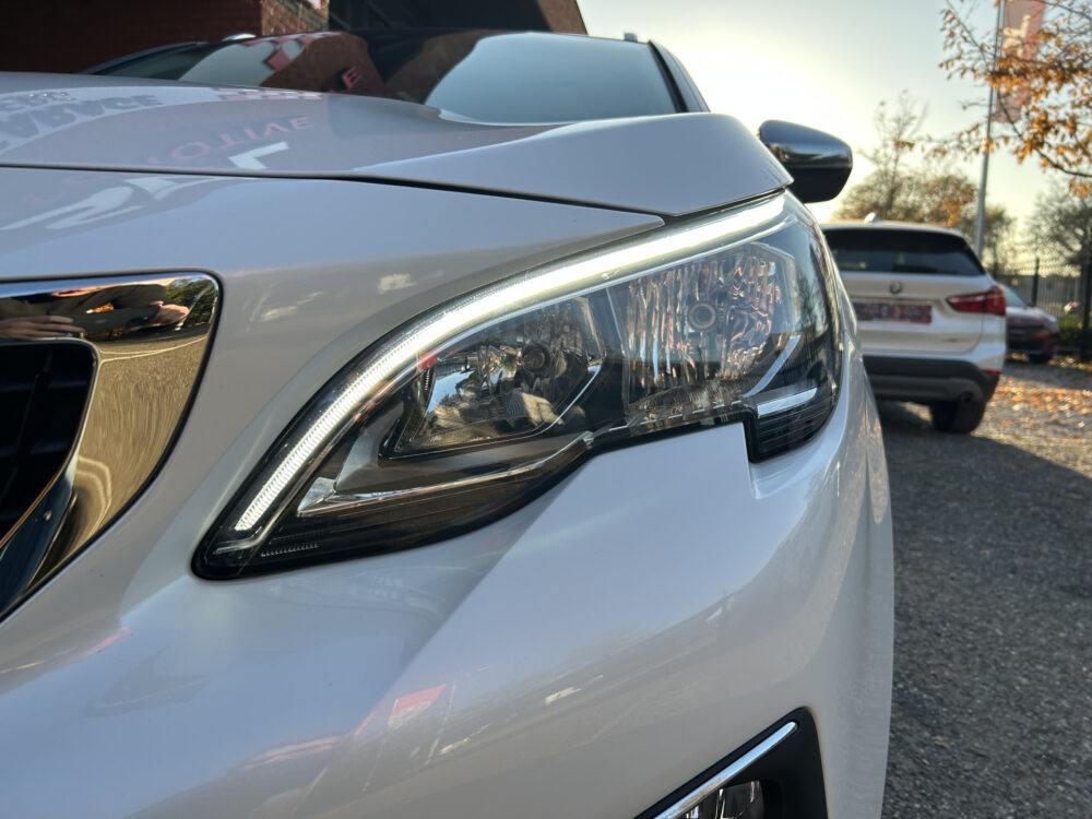 Peugeot 3008 1.2 PureTech Crossway 1e EIGENAAR!! // NAVI + CARPLAY // LED // PANO/SCHUIFKANTELDAK // CAMERA // TREKHAAK!! 26