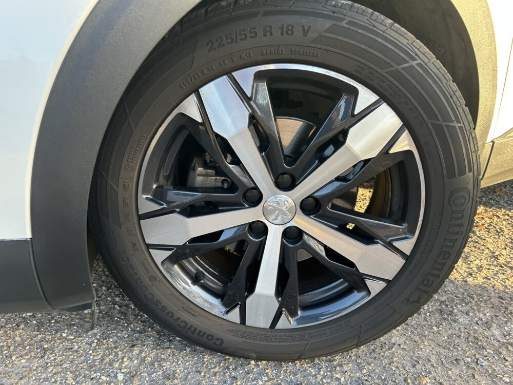 Peugeot 3008 1.2 PureTech Crossway 1e EIGENAAR!! // NAVI + CARPLAY // LED // PANO/SCHUIFKANTELDAK // CAMERA // TREKHAAK!! 28