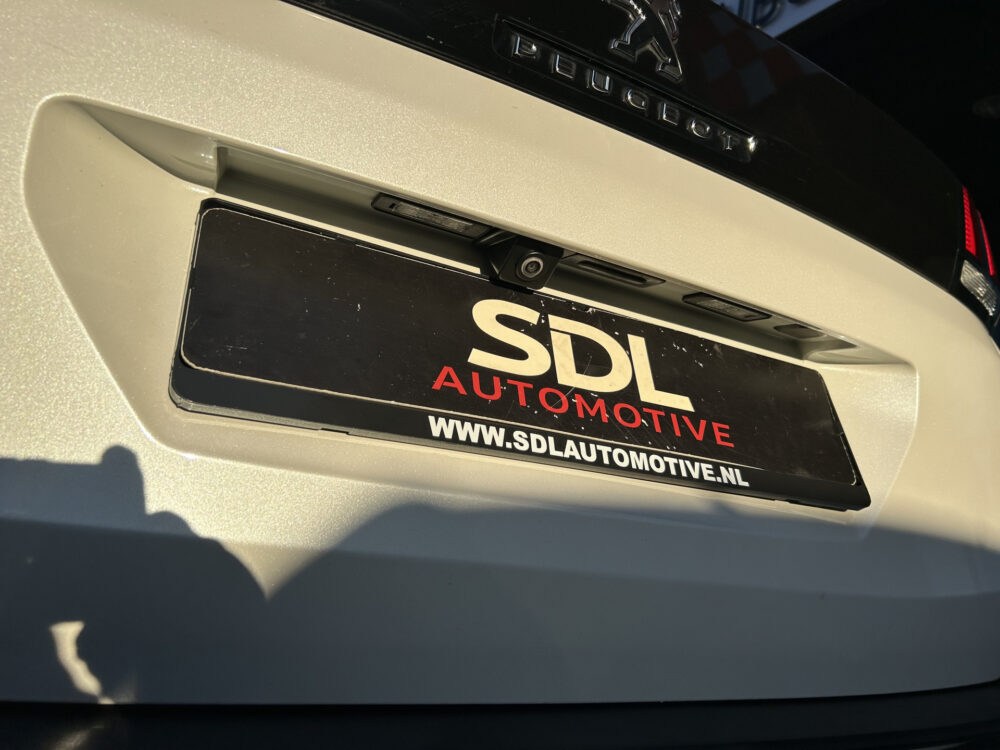 Peugeot 3008 1.2 PureTech Crossway 1e EIGENAAR!! // NAVI + CARPLAY // LED // PANO/SCHUIFKANTELDAK // CAMERA // TREKHAAK!! 32