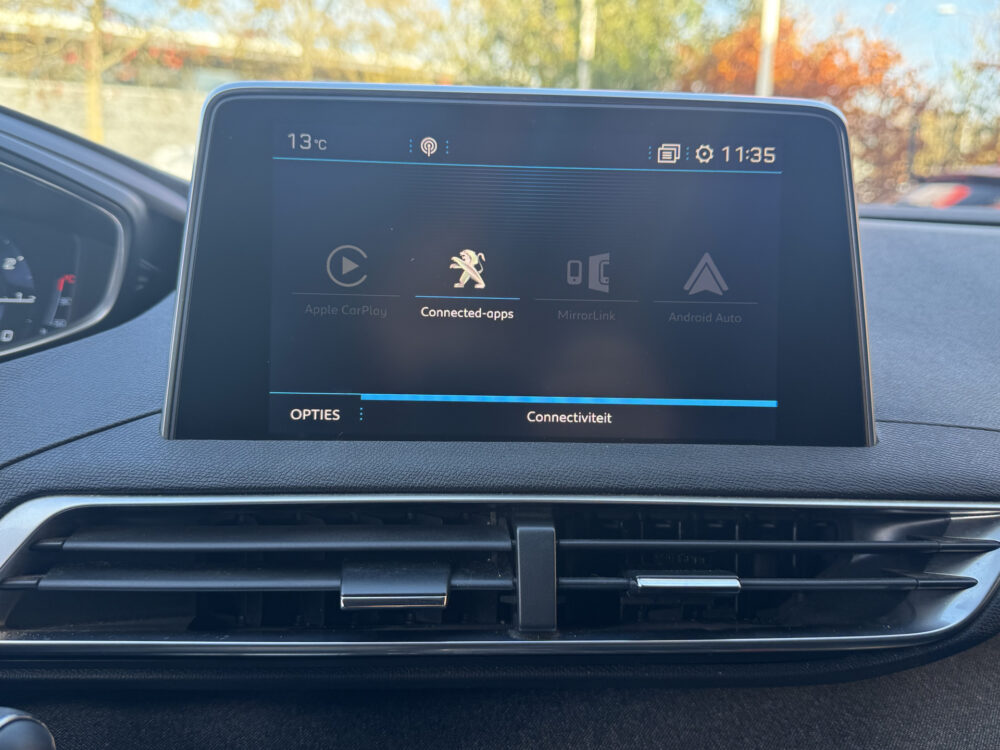 Peugeot 5008 1.2 PureTech Allure // 7 PERSOONS!! // NAVI // CAMERA // CLIMA // CRUISE // LEDER // DODENHOEK SENSOR // 16