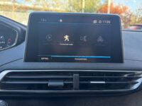 Peugeot 5008 1.2 PureTech Allure // 7 PERSOONS!! // NAVI // CAMERA // CLIMA // CRUISE // LEDER // DODENHOEK SENSOR // 48