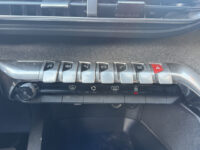 Peugeot 5008 1.2 PureTech Allure // 7 PERSOONS!! // NAVI // CAMERA // CLIMA // CRUISE // LEDER // DODENHOEK SENSOR // 54