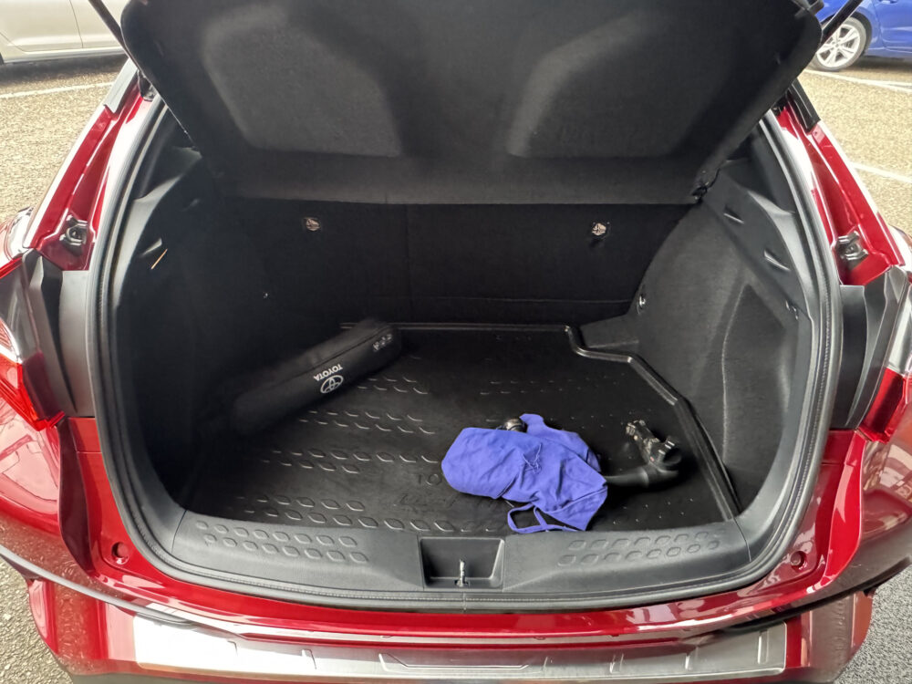 Toyota C-HR 1.8 Hybrid Dynamic // LED // NAVI // CAMERA // ADAPTIV CRUISE // STOEL + STUURWIELVERWARMING // TREKHAAK!! 34