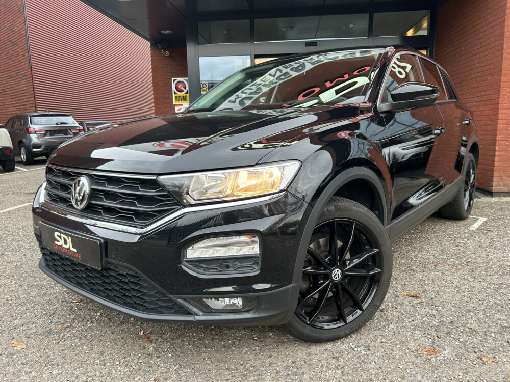 Volkswagen T-Roc 1.0 TSI Style // LED // APPLE CARPLAY / ANDROID AUTO // CLIMA // PDC V+A // STOELVERWARMING 1