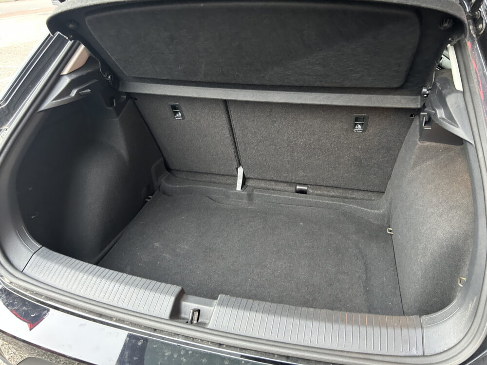 Volkswagen T-Roc 1.0 TSI Style // LED // APPLE CARPLAY / ANDROID AUTO // CLIMA // PDC V+A // STOELVERWARMING 28