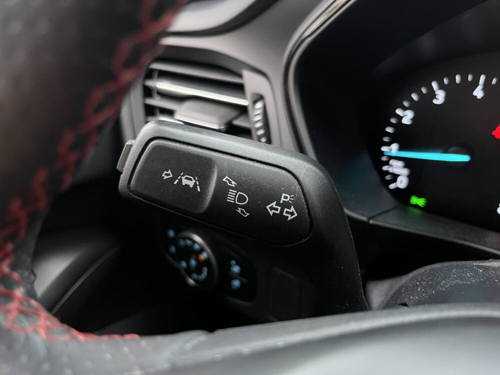 Ford FOCUS Wagon 1.0 EcoBoost 125PK ST Line Business // ADAPT. CRUISE // DODEHOEK // CLIMA // CAMERA+SENSOREN // NAVI+CARPLAY // STUUR+STOELVERWA 19