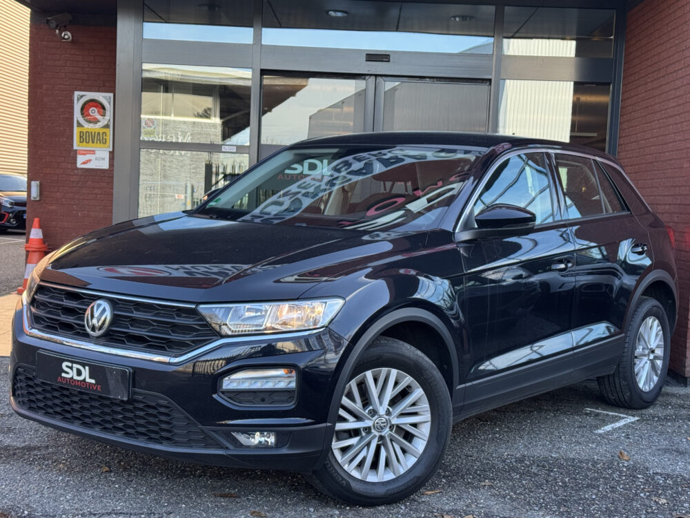 Volkswagen T-Roc 1.0 TSI Style // APPLE CARPLAY - ANDROID AUTO // PDC // CLIMA // STOELVERWARMING // 1