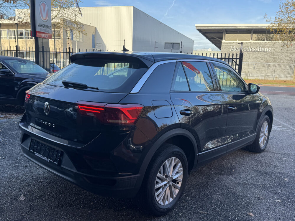 Volkswagen T-Roc 1.0 TSI Style // APPLE CARPLAY - ANDROID AUTO // PDC // CLIMA // STOELVERWARMING // 4
