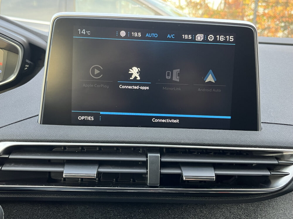 Peugeot 3008 1.2 PureTech Allure // DIGI COCKPIT! // NAVI // CAMERA // CLIMA // CRUISE // TREKHAAK // APPLE CARPLAY - ANDROID AUTO // ELEK. A 19