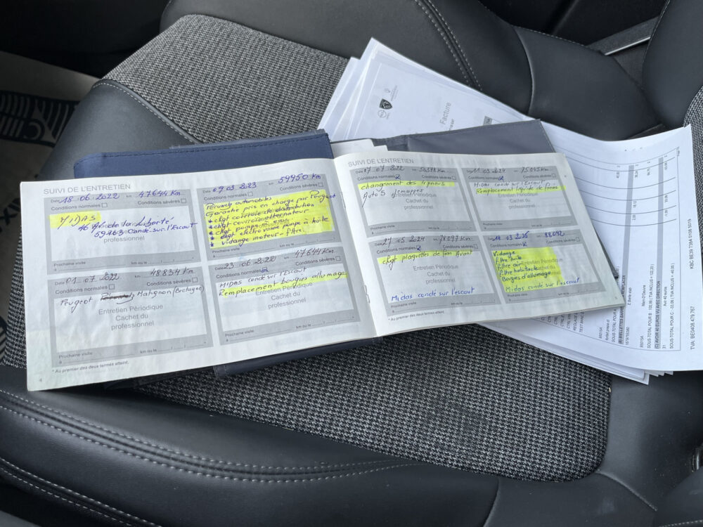 Peugeot 3008 1.2 PureTech Allure // DIGI COCKPIT! // NAVI // CAMERA // CLIMA // CRUISE // TREKHAAK // APPLE CARPLAY - ANDROID AUTO // ELEK. A 29