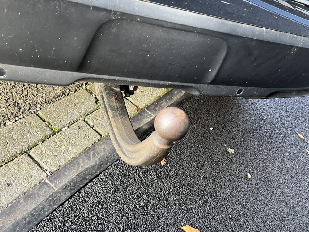 Peugeot 3008 1.2 PureTech Allure // DIGI COCKPIT! // NAVI // CAMERA // CLIMA // CRUISE // TREKHAAK // APPLE CARPLAY - ANDROID AUTO // ELEK. A 30